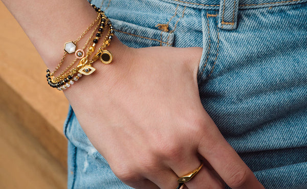 How to Style: Gold Bracelets
