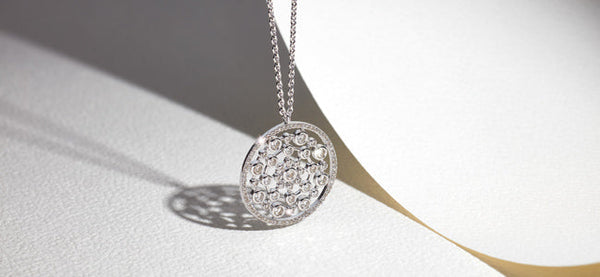 White Gold Pendant Necklaces