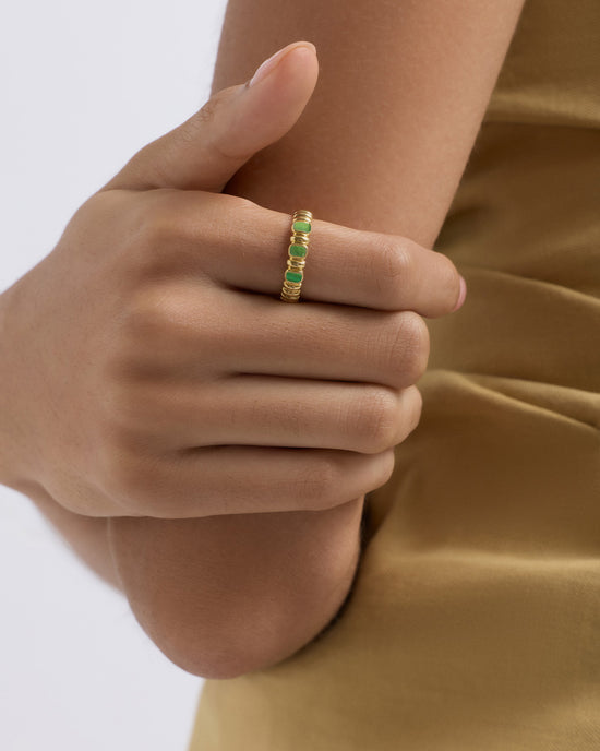 Gold Aurora Ridge Green Chalcedony Eternity Ring