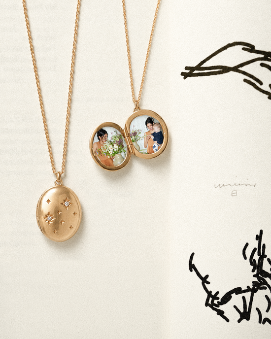 Gold Tiny Star Oval Locket Necklace