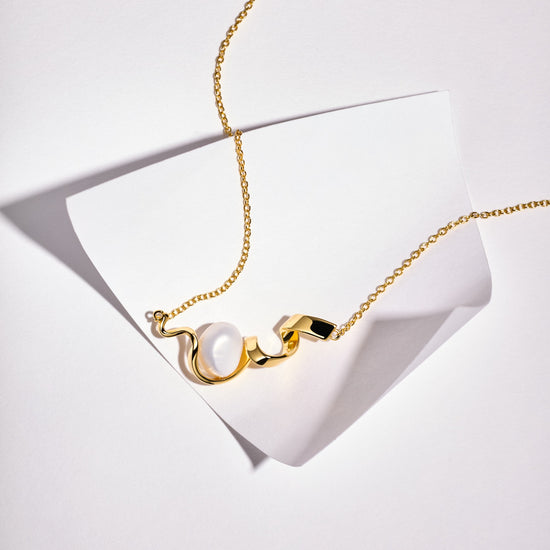 Gold Floe Pearl Necklace