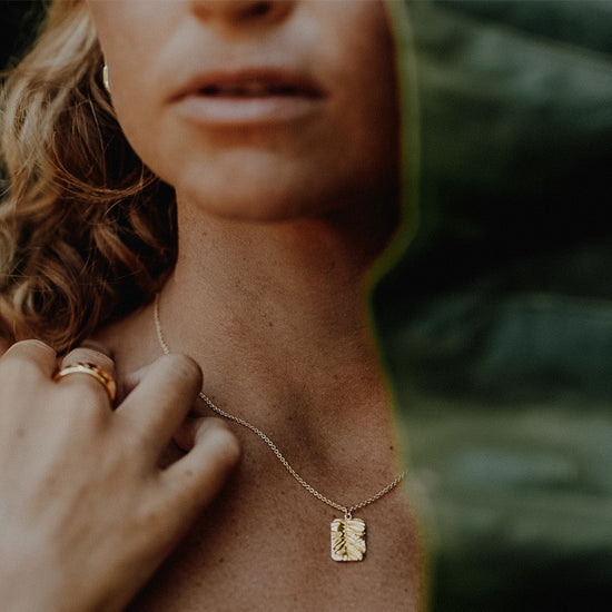 Gold Terra 'Cherished' Engravable Pendant Necklace