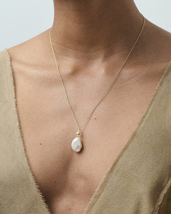Gold Pearl Drop Necklace