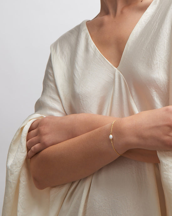 Gold Biography White Pearl Station Bracelet