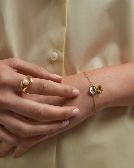 Gold Stilla Mother of Pearl Locket Bracelet