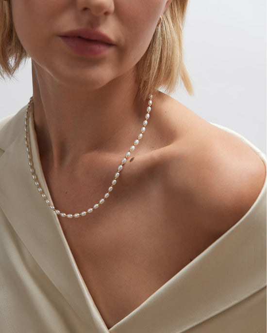 Gold Stilla White Pearl Choker Necklace