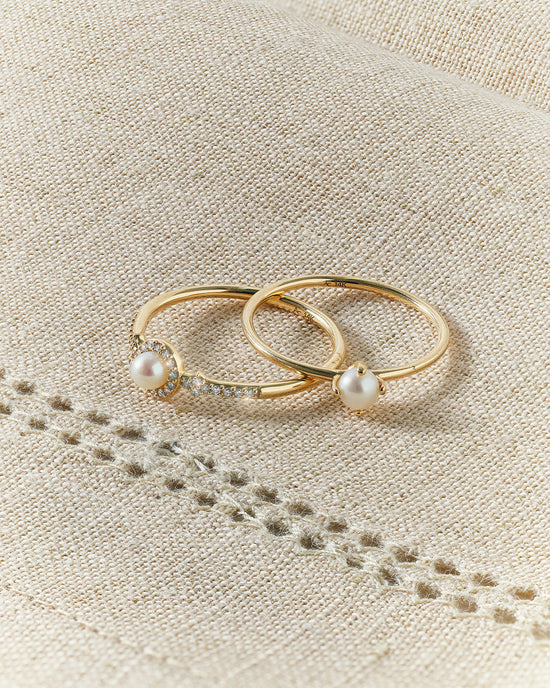 Solid Gold Luna Mini Pearl Ring
