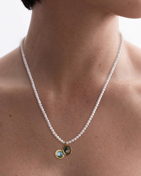 Mother of Pearl Gold Tiny Star Locket Necklace
