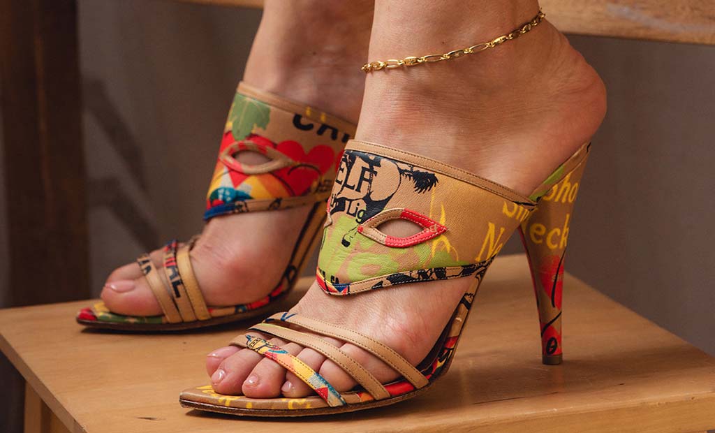 Anklets are Back!