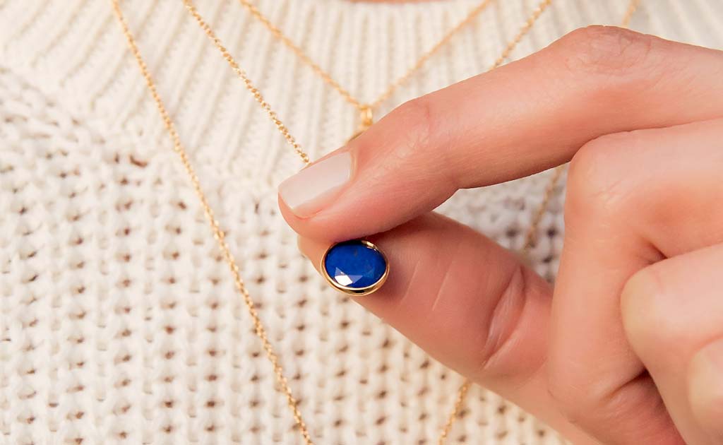 Lapis Lazuli Gemstone Stilla Pendant Necklace