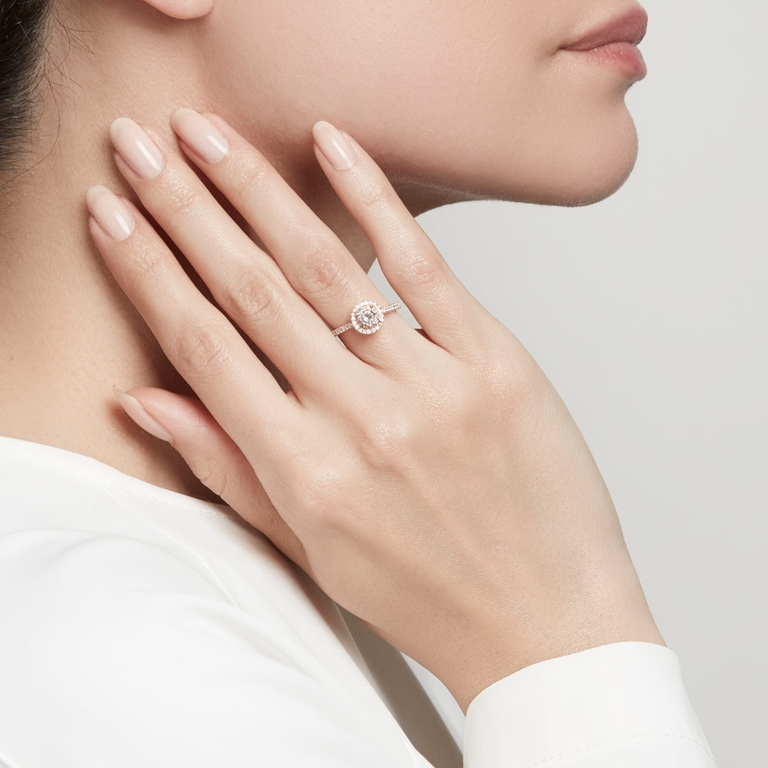 Morganite & Diamond Halo Ring in Rose Gold 