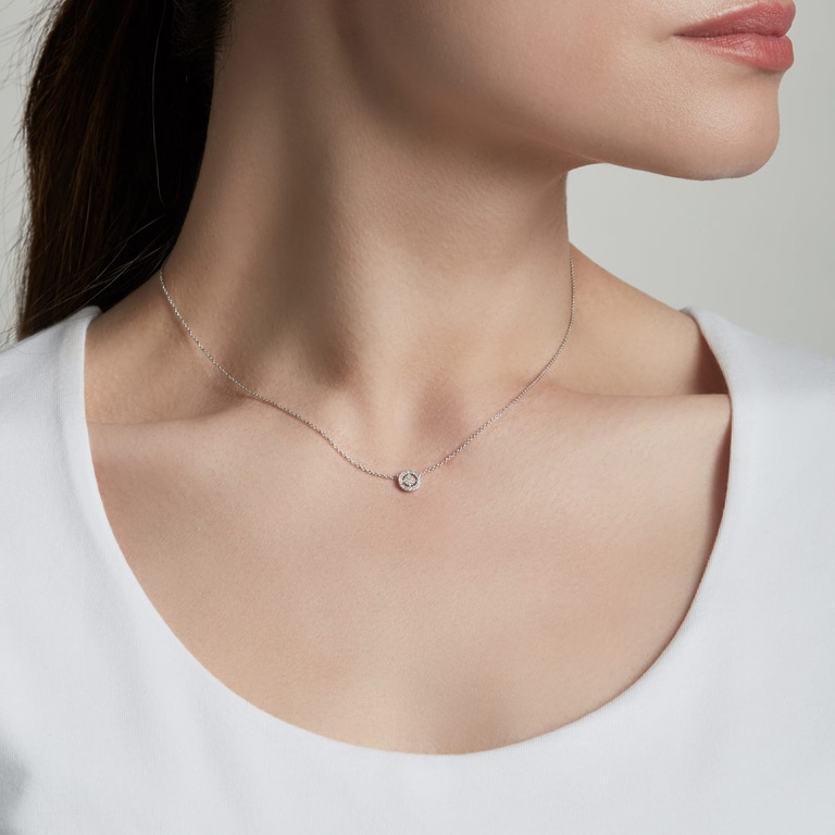 Mini Icon Aura Diamond Pendant Necklace in White Gold 