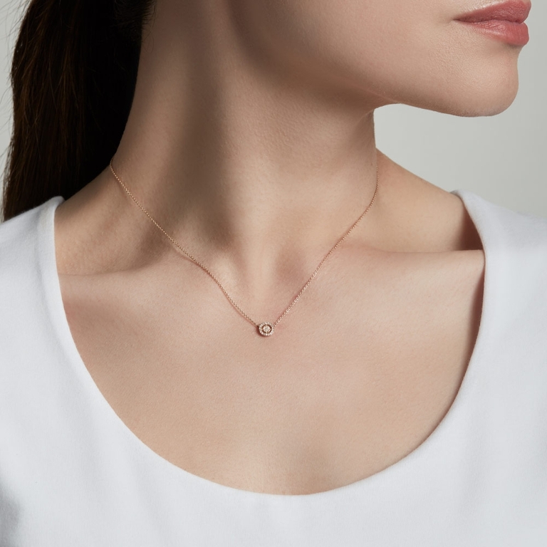 Mini Icon Aura Diamond Pendant Necklace in Yellow Gold 