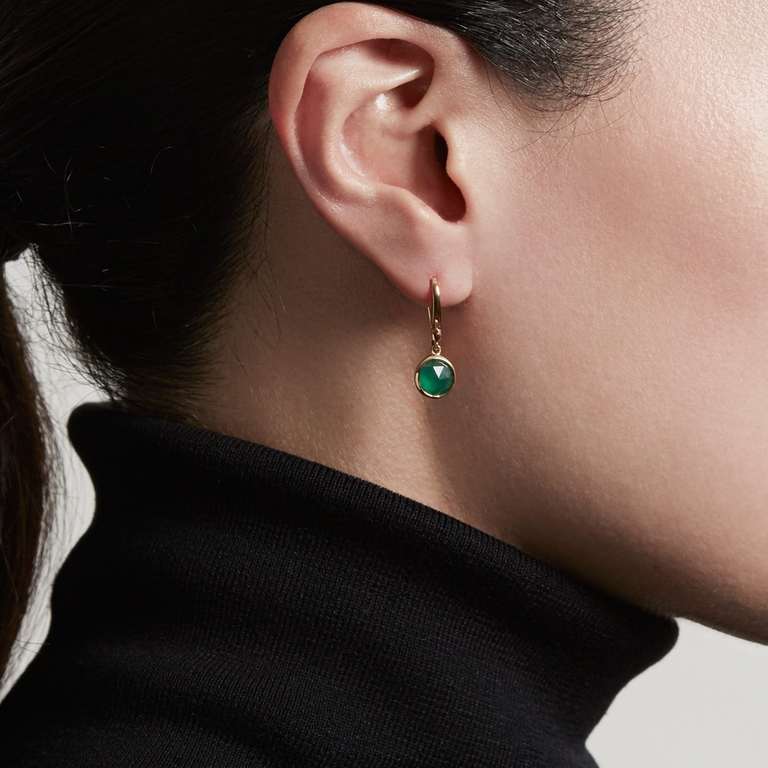 Mini Round Stilla Green Onyx Earrings in Yellow Gold Vermeil