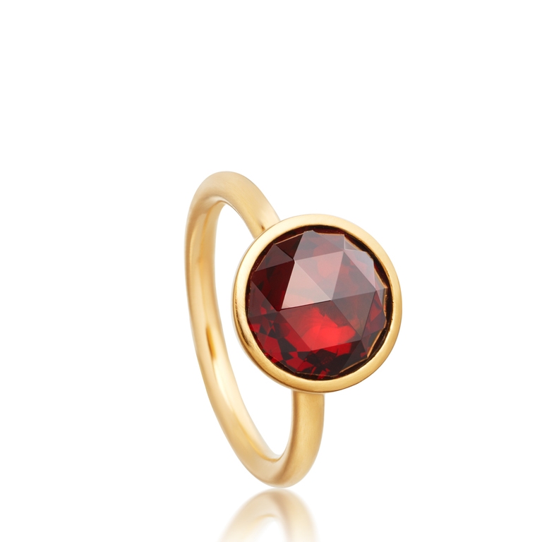 Round Red Garnet Stilla Ring in Yellow Gold Vermeil