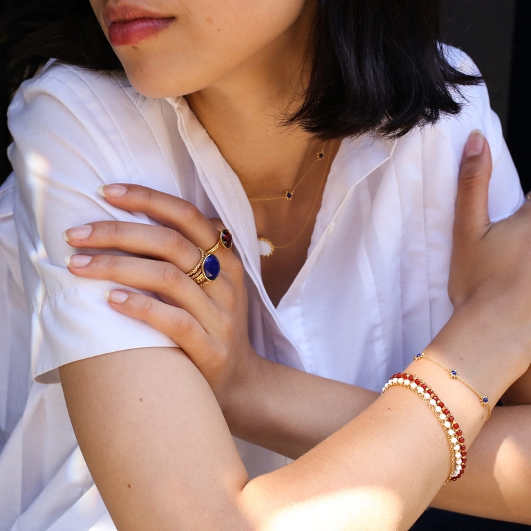 Round Red Garnet Stilla Ring in Yellow Gold Vermeil