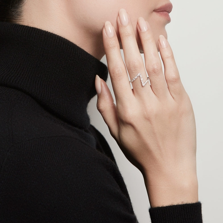Flash Interstellar Diamond Ring in White Gold 