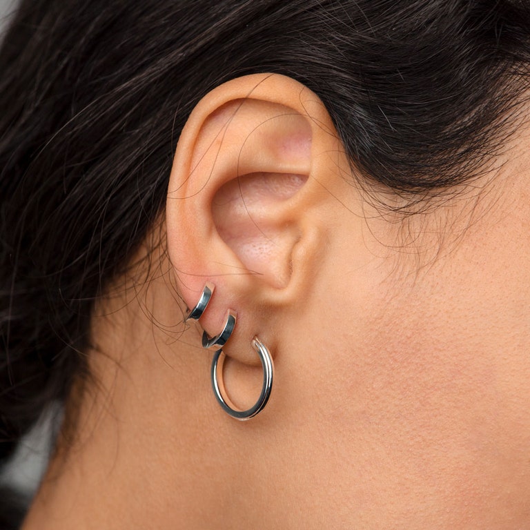 Small Linia Hoop Earrings in Sterling Silver