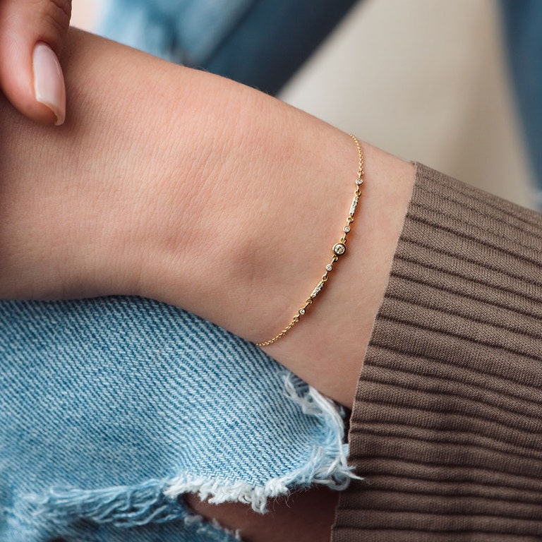 Mini Icon Nova Diamond Bracelet in Yellow Gold