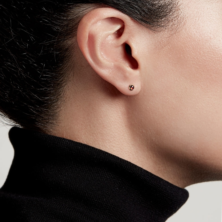 Mini Stilla Garnet Stud Earrings