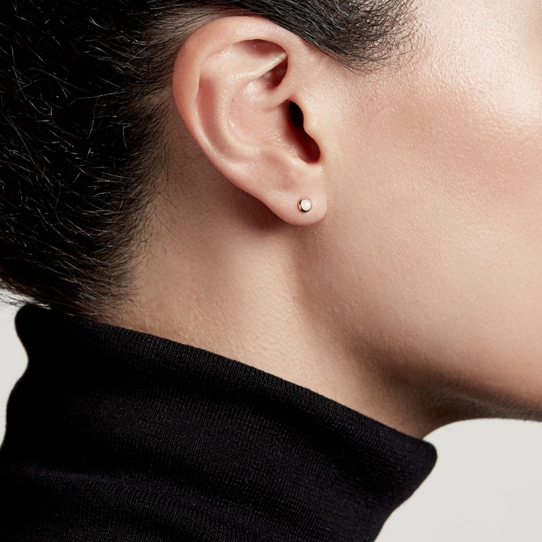 Mini Stilla Moonstone Stud Earrings