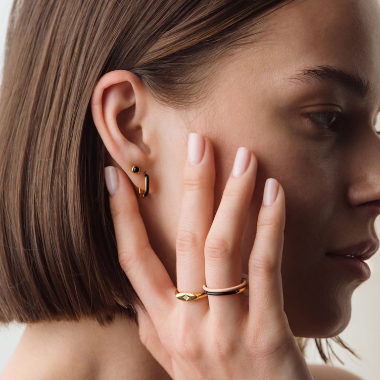 Mini Stilla Black Onyx Stud Earrings