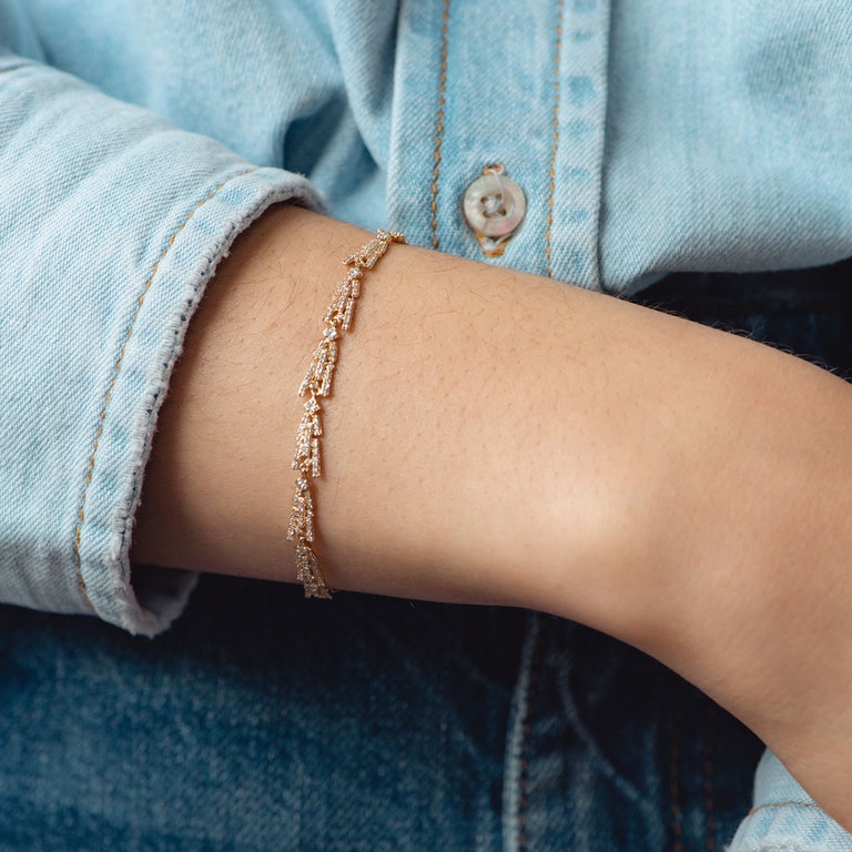 Comet Flare Diamond Tennis Bracelet