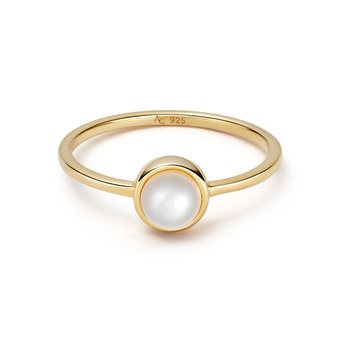 Mini Biography Pearl Ring in Yellow Gold Vermeil