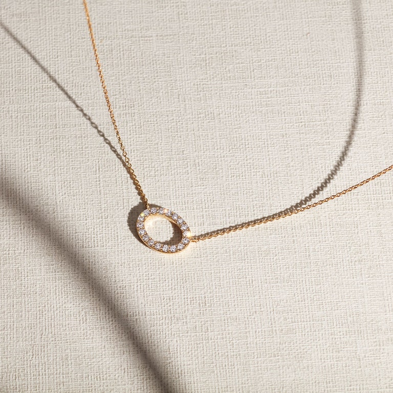 Halo Pendant | Yellow Gold | Astley Clarke London