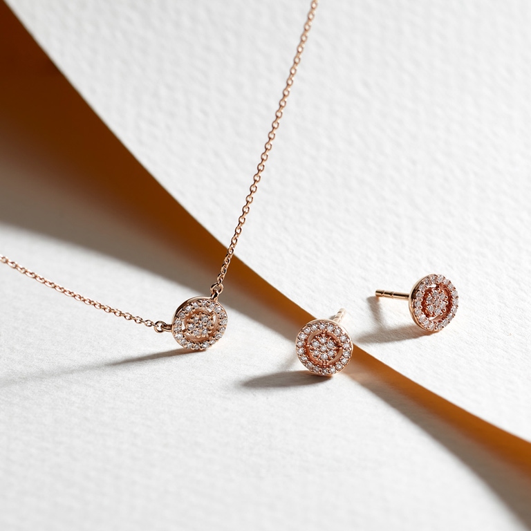 Mini Icon Aura Diamond Pendant Necklace in Rose Gold 