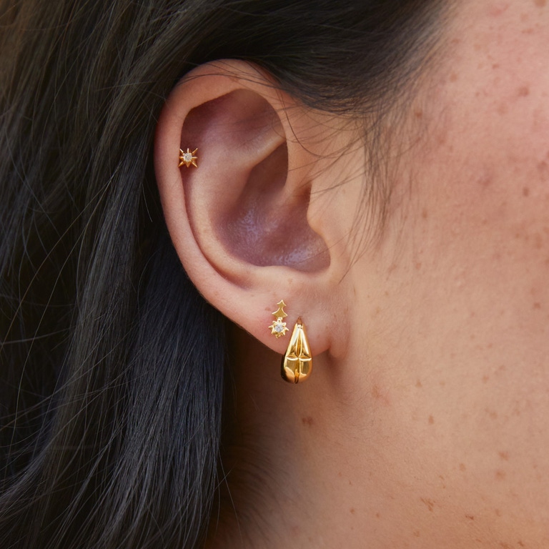 Gold Luna Chubby Star Huggie Earrings | Astlry Clarke