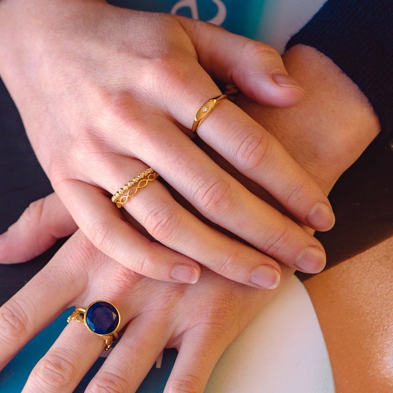 Stilla Arc Eternity Ring