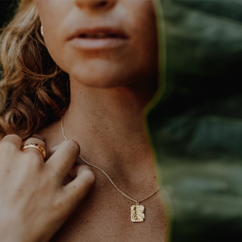Gold Terra 'Cherished' Engravable Pendant Necklace