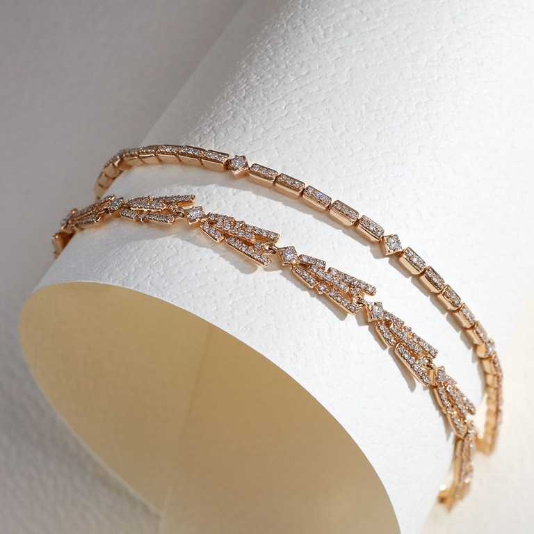 Comet Flare Diamond Tennis Bracelet in Yellow Gold  | Yellow Gold | Astley Clarke London