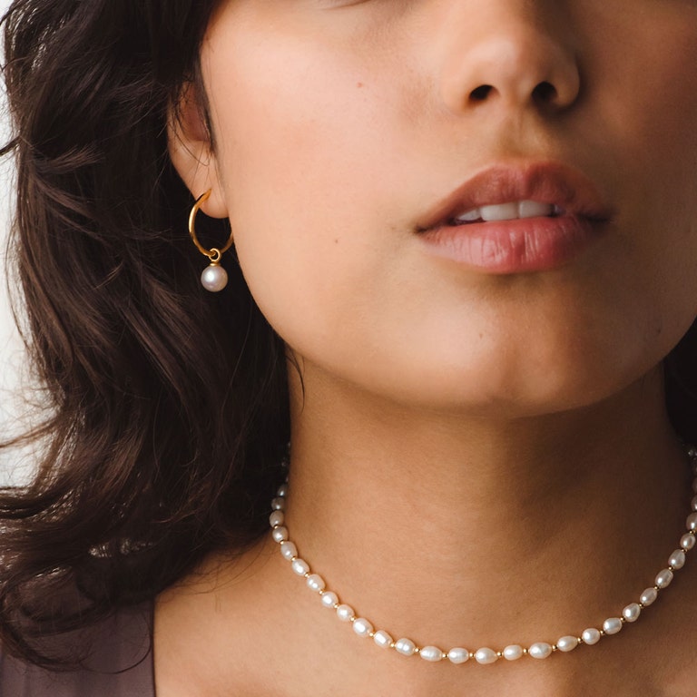 Gold Stilla White Pearl Choker Necklace