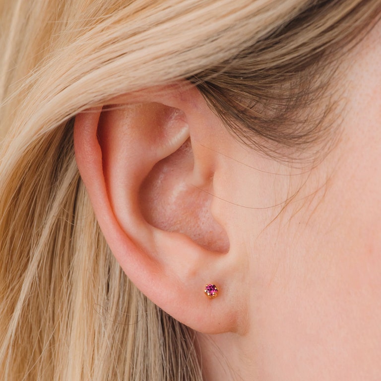 Linia Rhodolite Stud Earrings in Yellow Gold Vermeil