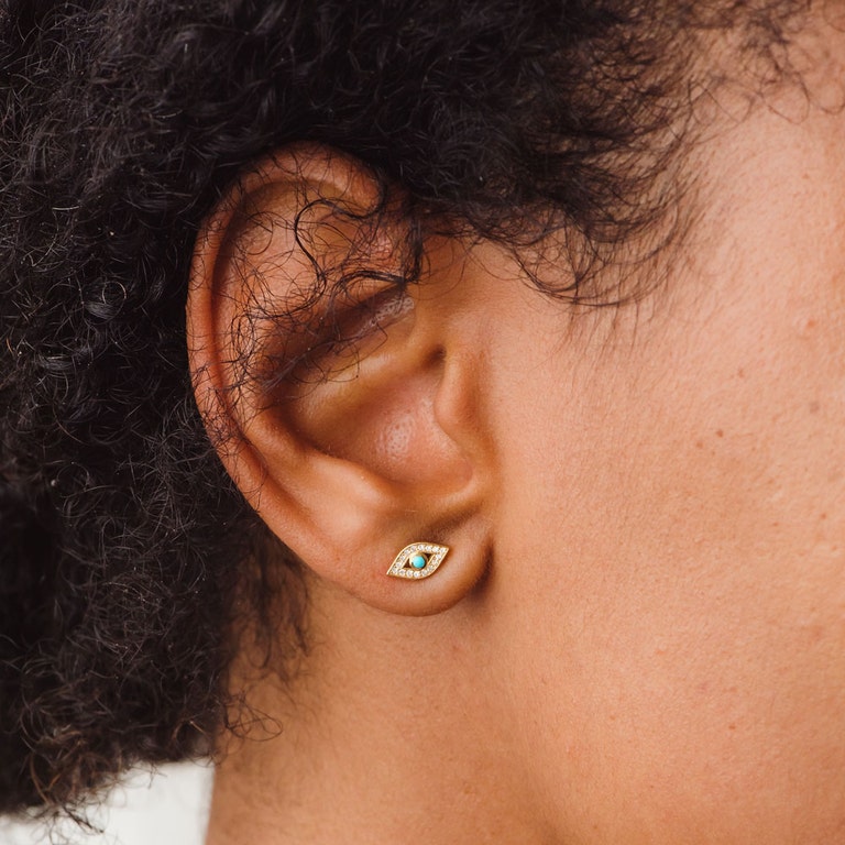 Mini Evil Eye Biography Stud Earrings in Yellow Gold Vermeil