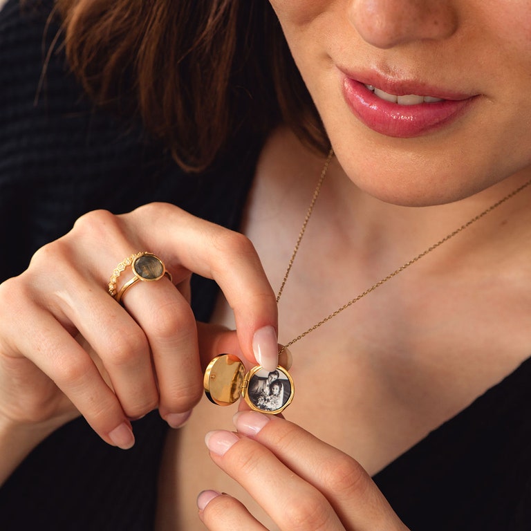 personalised gold photo locket