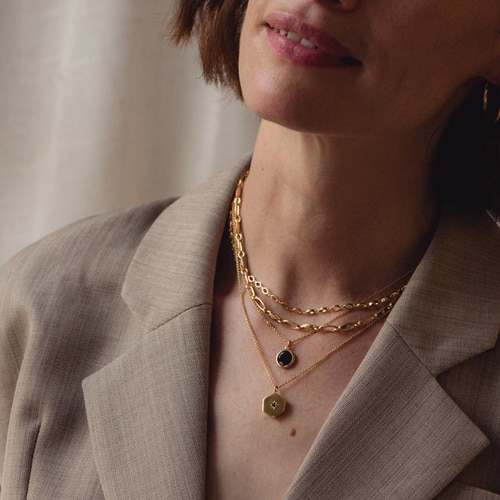 Gold Stilla Black Onyx Pendant Necklace