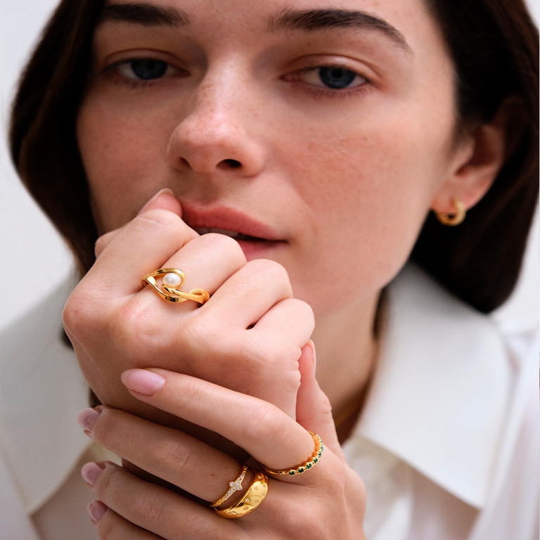 Gold Floe Pearl Ring