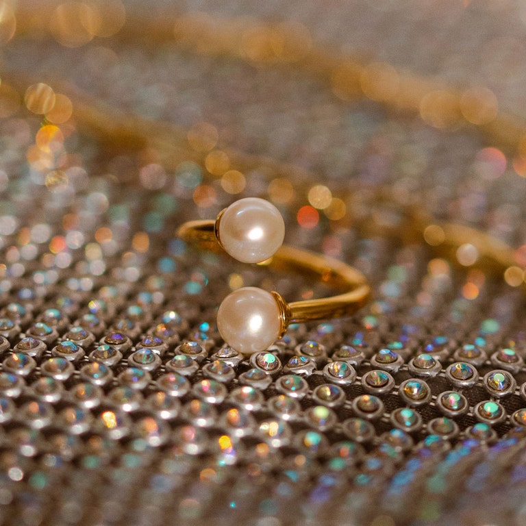 Gold Stilla White Pearl Open Ring 