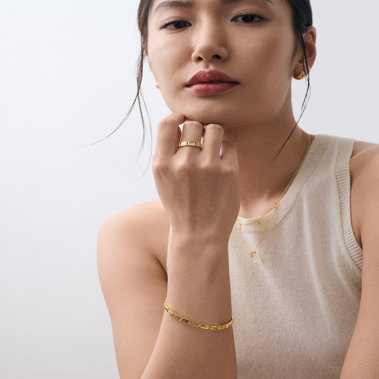 Gold Aubar Bold Bangle