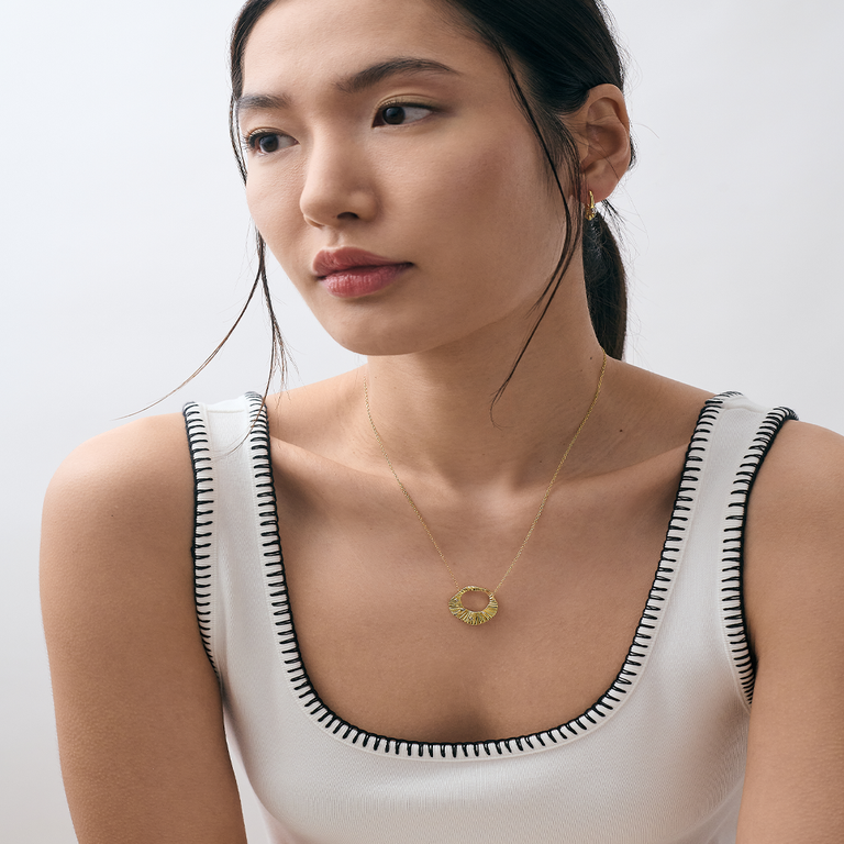 Gold Raye Pendant Necklace