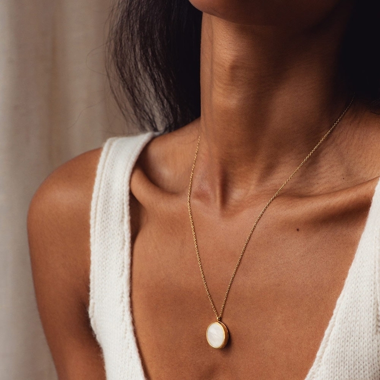 Mother of Pearl Slice Stilla Locket Necklace
