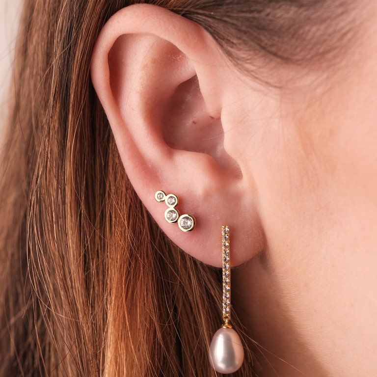 Biography Pearl and Sapphire Drop Studs in Yellow Gold Vermeil