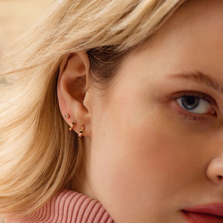 Huggie Stilla Hoop Earrings in Rose Gold Vermeil