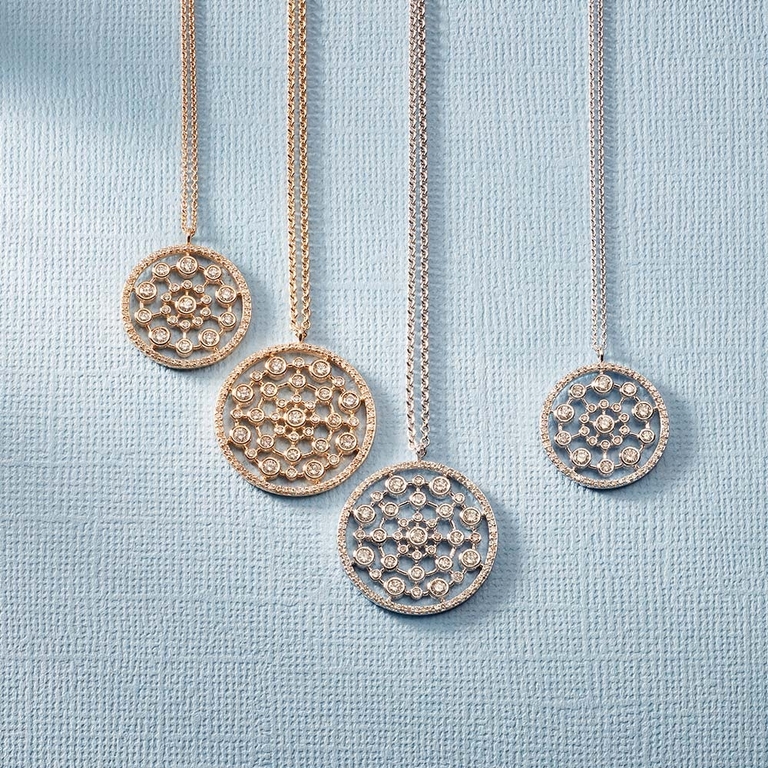 Large Icon Nova Diamond Pendant Necklace in Yellow Gold | 14ct Gold Jewellery | Astley Clarke